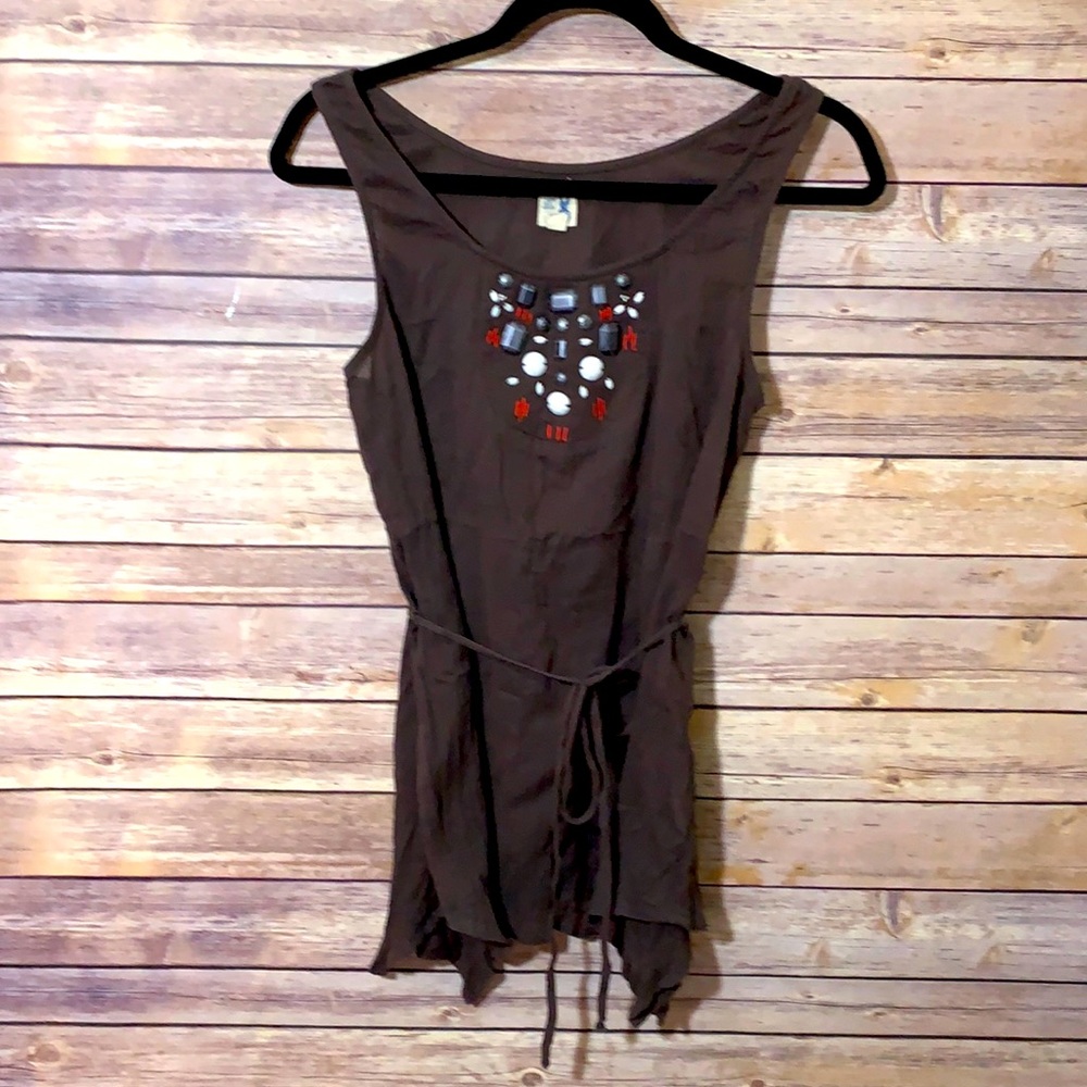 ⭐️ Edme & Esyllte brown crepe ribbed embellished tank
